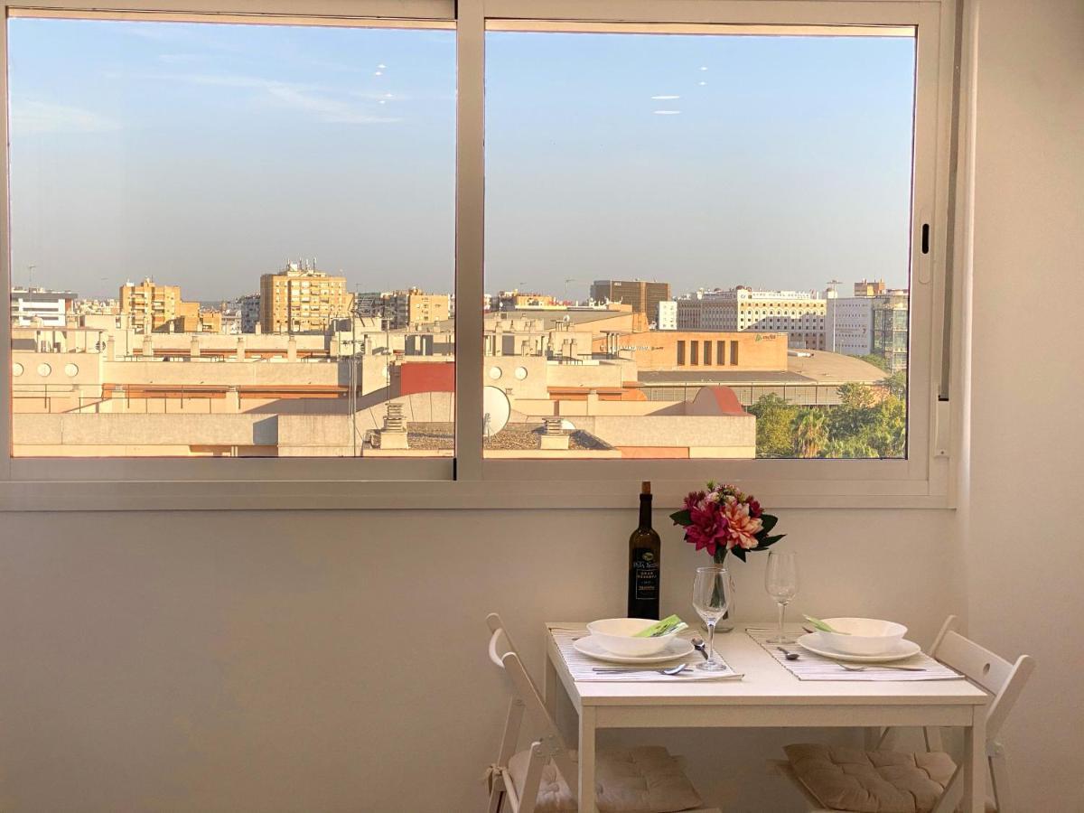 Residencial Santa Justa - Vacacional Sevilla Экстерьер фото